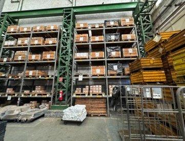 Foto: LOTE RF 0076 - PORTA PALLETS - 2.300 x 6.000 - CAPACIDADE 2 TONELADAS