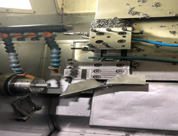 Foto: TORNO AUTOMÁTICO CNC - TIPO "GANG" - ERGOMAT - TNG32 - ANO 2013