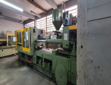 Foto: INJETORA DE PLASTICOS BATTENFELD BA 5000/3200 -500 TONELADAS - ANO 1990