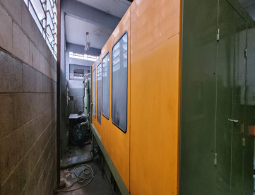 Foto: INJETORA DE PLASTICOS BATTENFELD BA 5000/3200 -500 TONELADAS - ANO 1990