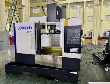 Foto: CENTRO DE USINAGEM VERTICAL - ETEC - EM 855A - 800 x 550 x 550 MM