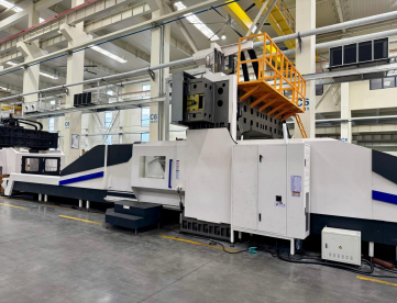 Foto: CENTRO DE USINAGEM PORTAL CNC - ETEC - LM8032 - 8000 x 3200 x 1250 MM