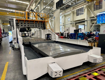 Foto: CENTRO DE USINAGEM PORTAL CNC - ETEC - LM8032 - 8000 x 3200 x 1250 MM