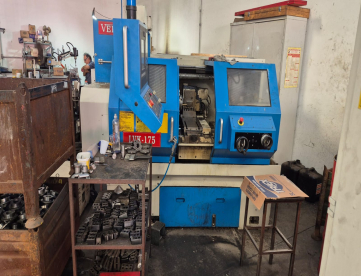 Foto: CENTRO DE TORNEAMENTO VEKER LVK-175 - ANO 2010 - 210MM X 446MM