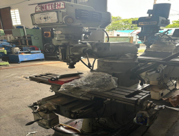 Foto: FRESADORA FERRAMENTEIRA -FINETECH COM DIGITAL E MORSA E PINÇAS