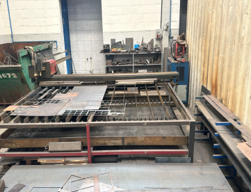 Foto: CORTE A PLASMA SUMIG ATOTRACK - 1500MM X 3000MM - FONTE THERMAL DYNAMICS -CORTA 19MM