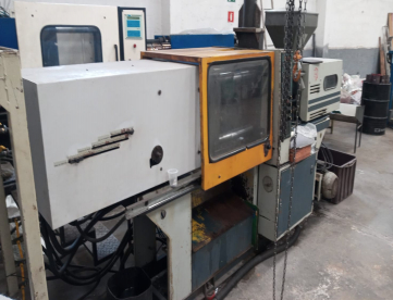 Foto: VENDO LOTE INJETORA HIMACO 80 TONELADAS + GELADEIRA 9000 KCAL + MOINHO TUDO FUNCIONANDO