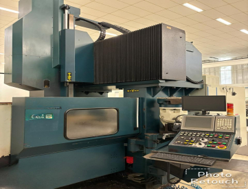 Foto: FRESADORA PORTAL CNC - FEELER - FV2212 - ANO 2007 - 2200 x 1200 x 900 MM - COM CABEÇOTE 90º ENGRENADO