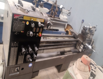 Foto: TORNO MECÂNICO NARDINI ND325 - 660MM X 2200MM