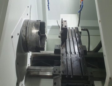 Foto: TORNO CNC - NARDINI - LOGIC 175 - ANO 2001 - 350 x 470 MM