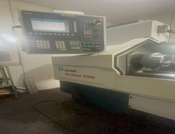 Foto: TORNO CNC CENTUR 30D -1000 X 430MM -SIEMENS  - ANO 2011