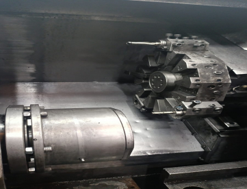 Foto: CENTRO DE TORNEAMENTO HAAS SL10 -356 X 413 MM - ANO 2010