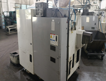 Foto: CENTRO DE TORNEAMENTO HAAS SL10 -356 X 413 MM - ANO 2010