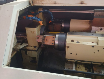 Foto: TORNO CNC TIPO SUIÇO STAR - MODELO JNC 25 - ANO 1988 - COM DUAS TORRES