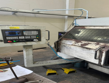 Foto: TORNO ROMI ECN 40 III - 500MM X 1000MM - COMANDO CNC GSK NOVO