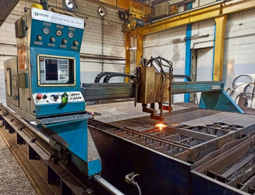 Foto: MÁQUINA DE CORTE A PLASMA E OXICORTE CNC – MESSER - MULTITHERM HPR 400XD - COM 3 MESAS DE 6000 x 2500 MM