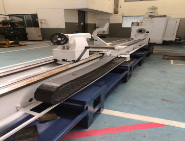 Foto: TORNO MECÂNICO - EVEROX - 720 x 5600 MM - BARRAMENTO TOTAL 6.500 MM