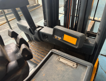 Foto: EMPILHADEIRA ELÉTRICA JUNGHEINRICH EFG 320 - 2 TONS - ANO 2019