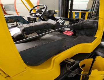 Foto: EMPILHADEIRA HYSTER - 7 TONS - A GÁS - ELEVAÇÃO 5,4 MTS MOD.155FT
