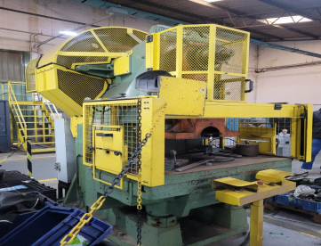 Foto: PRENSA EXCENTRICA JUNDIAI 85 TONS - ADAPTADA A NR12