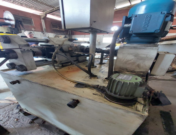 Foto: LAMINADORA CLAUFEM - MODELO 15/40 HP - 15 TONELADAS
