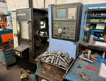 Foto: CENTRO DE TORNEAMENTO - DOOSAN - LYNX 220C - ANO 2007 - 320 x 510 MM