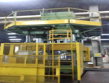 Foto: PRENSA HIDRÁULICA DE 4 COLUNAS 400 TON DUPLO EFEITO TEC MOL