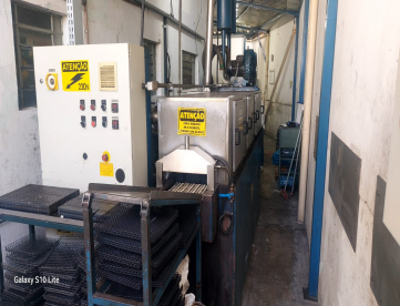 Foto: LAVADORA DE PEÇAS - ZIERTEC - MODELO ZIRCLEAN 400CY DBO - ANO 2006 - COM 2 TANQUES
