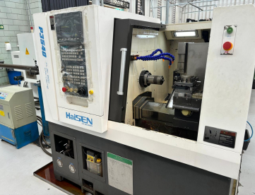 Foto: TORNO AUTOMÁTICO CNC MULTI TAREFA  -HAIZEN P3540 -COMANDO SINTEC -PASSAGEM DE 20 MM -COM ALIMENTADOR DE BARRAS - ANO 2022