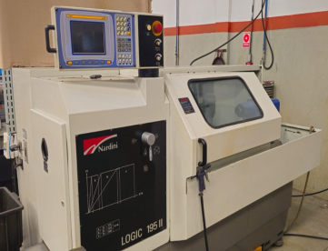 Foto: TORNO CNC NARDINI - LOGIC 195II - ANO 2006 - 440 x 1000 MM