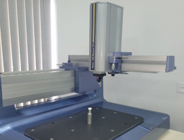 Foto: TRIDIMENSIONAL MANUAL MITUTOYO-MODELO  QM-MEASURE 353 - 300 X 500 X 300 -ANO 2004