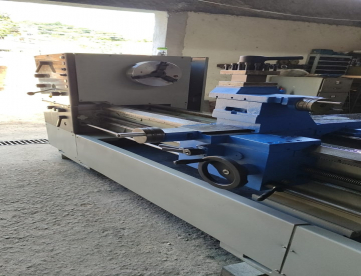 Foto: TORNO MECÂNICO ROMI SD40B 815X3000MM