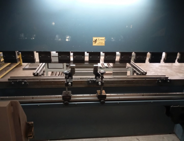 Foto: DOBRADEIRA CNC - DURMA - MODELO AD 30135 - ANO 2013 - 135 TON x 3200 MM