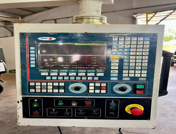 Foto: FRESADORA CNC - TRAVIS - M7 - ANO 2008 - 1500 x 650 x 620 MM