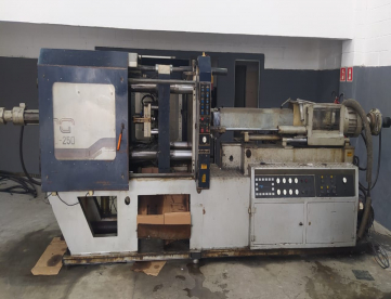 Foto: INJETORA DE PLASTICOS MG TPO 250 TONELADAS