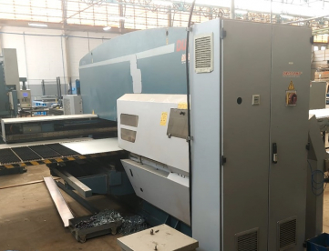 Foto: PUNCIONADEIRA HIDRÁULICA CNC - DURMA - MODELO TP9 - ANO 2012 - 1300 x 2000 MM