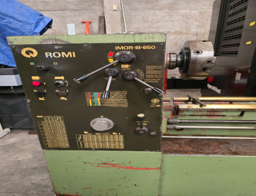 Foto: TORNO MECÂNICO ROMI - MODELO IMOR III 650 X 2200 MTS -MAQUINA MUITO CONSERVADA- TODA ORIGINAL