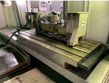 Foto: CENTRO DE USINAGEM 5 EIXOS HAAS - MODELO VF6 - ANO 2010 - (XYZ) 1626 X 813 X 762 MM