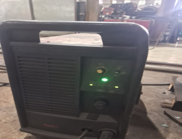Foto: FONTE PARA CORTE A PLASMA HYPERTHERM MODELO 1650 - 100 AMPERES