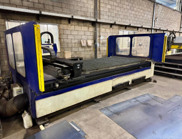 Foto: MÁQUINA DE CORTE A LASER - CALFRAN - 1500 x 3000 MM - 500W