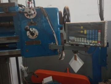 Foto: TORNO VERTICAL MECÂNICO DEFUM KNA-100/135A - PLACA 1100MM PASSAGEM 1350MM ALTURA 950MM