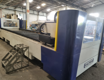 Foto: MÁQUINA DE CORTE A LASER FIBRA CNC - CALFRAN - MCL 1500 X 6000MM - 3000W - ABERTA STANDARD - ANO 2022