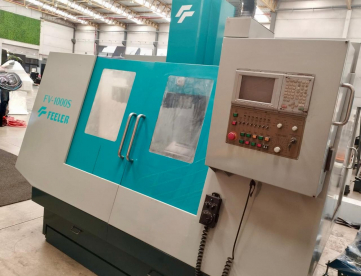 Foto: CENTRO DE USINAGEM VERTICAL - FEELER - FV1000S - ANO 2000 - 1000 x 500 x 500 MM