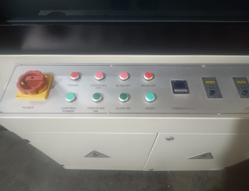 Foto: MÁQUINA DE SELAGEM E CORTE TIPO "L" AUTOMÁTICA MOD. FL-5545TBD ANO 2010