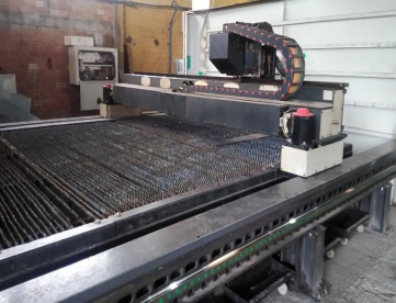 Foto: MÁQUINA DE CORTE A LASER FIBRA - MARCA TECOI - MODELO 6030LS - ANO 2012 -  6.200 X 3.250MM