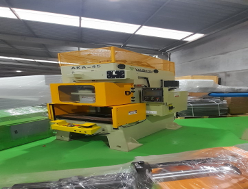 Foto: PRENSA EXENTRICA TIPO C - 45 TONELADAS - MARCA VALENTIN - MESA 850 X 440 X 80 - MAQUINA  ZER0