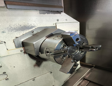 Foto: CENTRO DE TORNEAMENTO - MAZAK - INTEGREX J200 - ANO 2013 - 450 x 200 x 550 MM