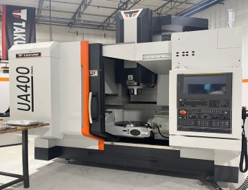Foto: CENTRO DE USINAGEM 5 EIXOS - TAKUMI - UA400 - 630 x 620 x 510 MM - NOVA