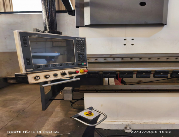 Foto: DOBRADEIRA CNC HIDRAULICA - NEWTON - PSH  25040 - 7 EIXOS - 4000 X 12MM - 250 TONELADAS - MAQUINA MUITO NOVA - ANO 2010