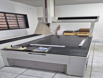 Foto: TRIDIMENSIONAL CNC - MITUTOYO - BEYOND 710 -X 900 Y 1600 Z 600